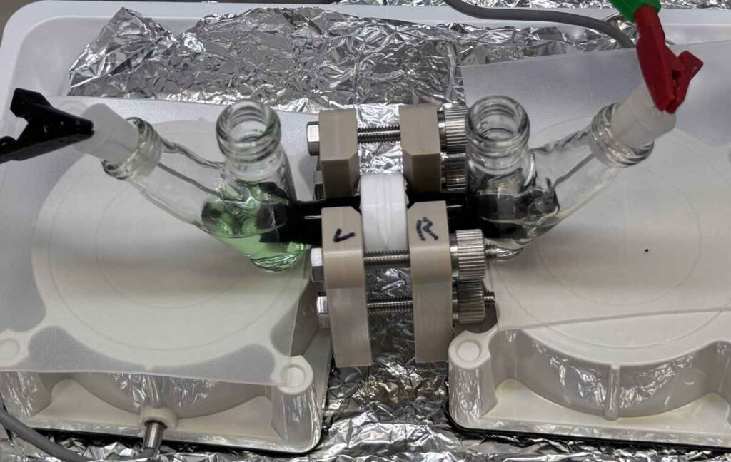 【世界初】「ウラン蓄電池」を開発　原子力機構　劣化ウランを資源化　再生可能エネルギー推進